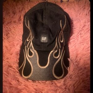 (Worn) Yeezy Silver Flame Hat